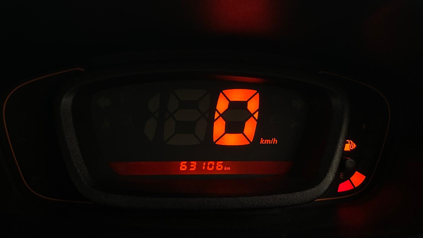 2015 Renault Kwid RXL, Petrol, Manual, 63,102 km, Odometer Image