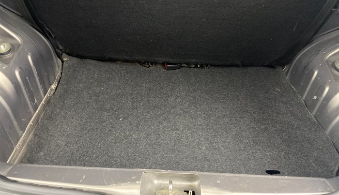 2015 Renault Kwid RXL, Petrol, Manual, 63,102 km, Boot Inside