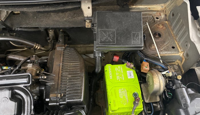 2015 Renault Kwid RXL, Petrol, Manual, 63,102 km, Engine View - Left