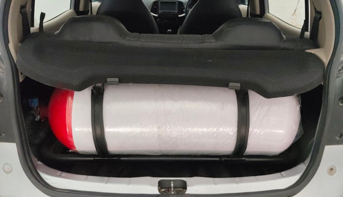 2019 Hyundai NEW SANTRO SPORTZ CNG, CNG, Manual, 1,34,769 km, Boot Inside