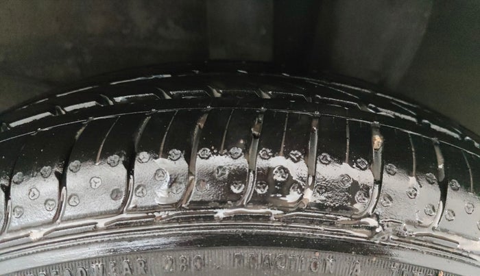 2019 Hyundai NEW SANTRO SPORTZ CNG, CNG, Manual, 1,34,769 km, Left Rear Tyre Tread