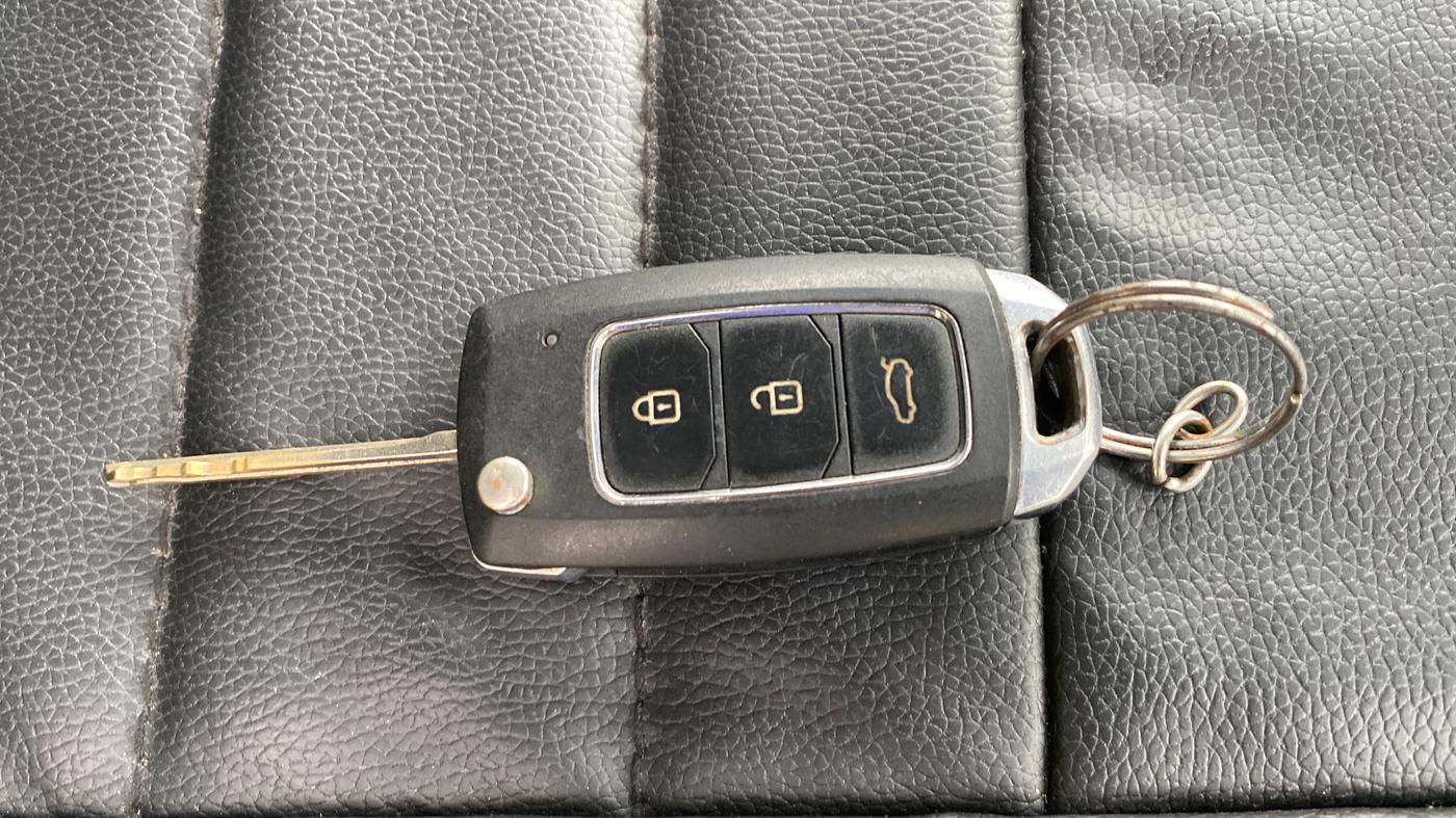 2019 Hyundai Grand i10 SPORTZ 1.2 KAPPA VTVT, Petrol, Manual, 70,289 km, Key Close Up