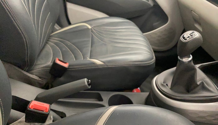 2020 Hyundai GRAND I10 NIOS SPORTZ 1.2 KAPPA VTVT CNG, CNG, Manual, 37,785 km, Gear Lever