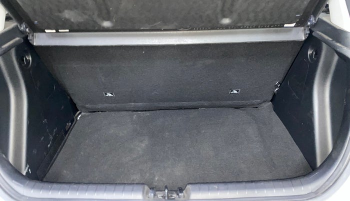 2025 Hyundai NEW I20 SPORTZ 1.2 MT, Petrol, Manual, 5,349 km, Boot Inside