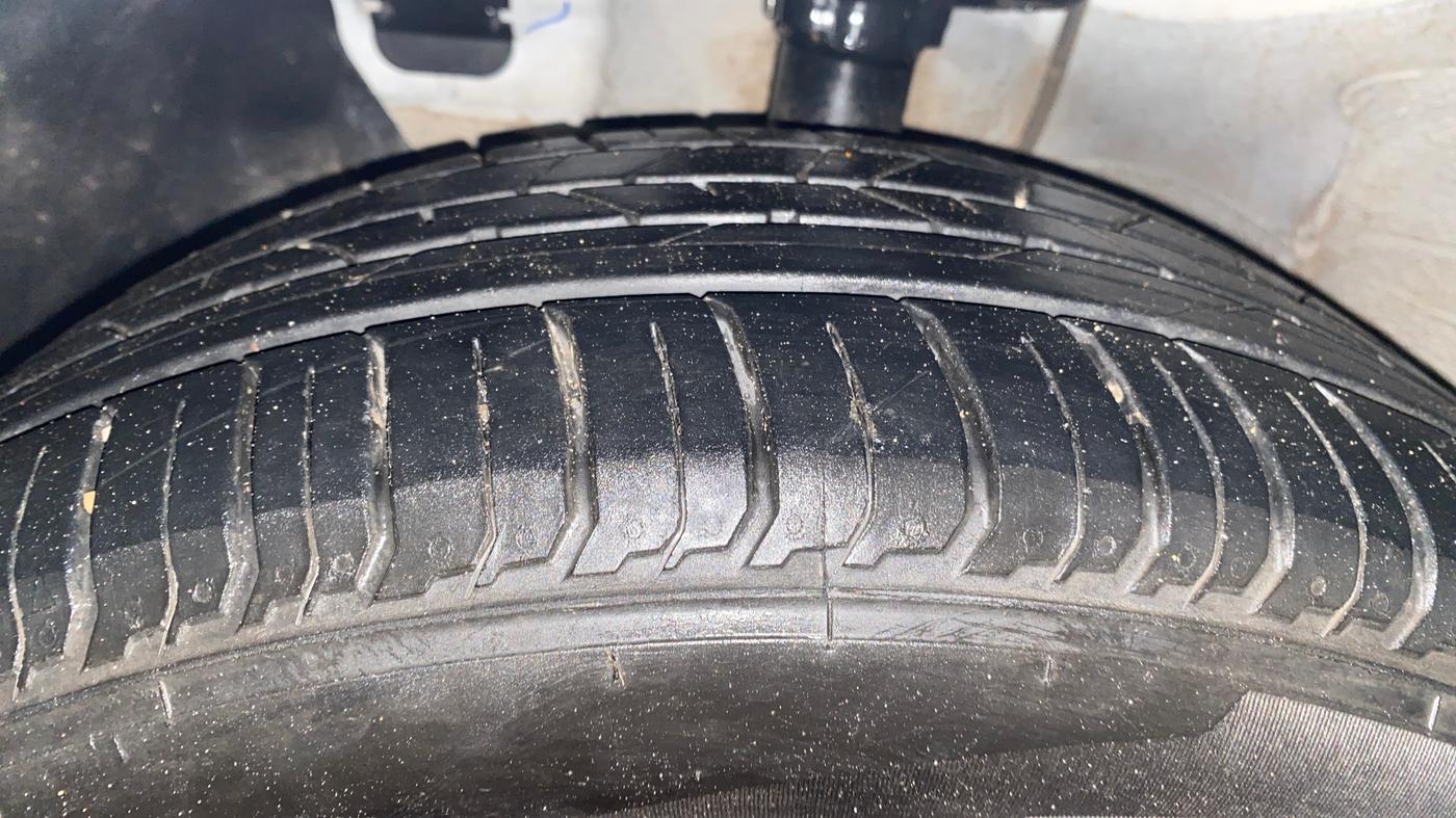 2025 Hyundai NEW I20 SPORTZ 1.2 MT, Petrol, Manual, 5,349 km, Left Front Tyre Tread