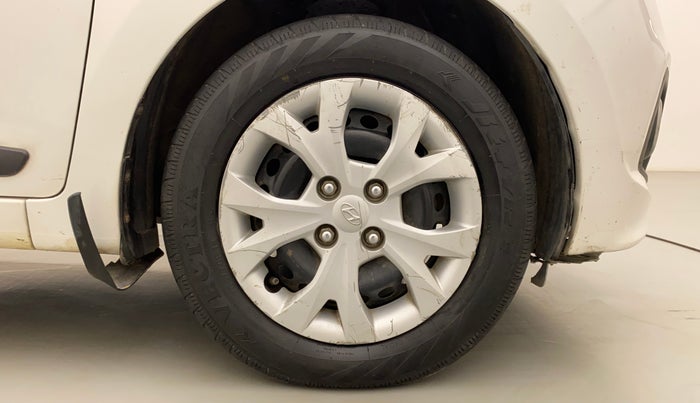 2014 Hyundai Grand i10 SPORTZ 1.1 CRDI, Diesel, Manual, 94,930 km, Right Front Wheel