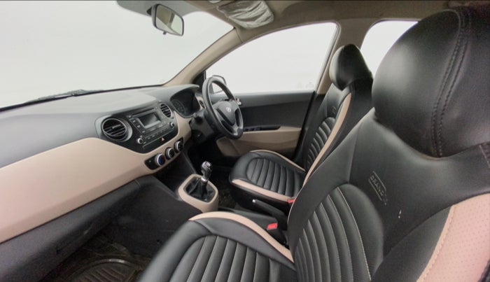 2014 Hyundai Grand i10 SPORTZ 1.1 CRDI, Diesel, Manual, 94,930 km, Right Side Front Door Cabin