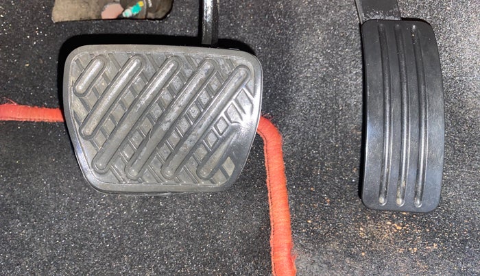 2018 Renault Duster RXS CVT, Petrol, Automatic, 30,676 km, Pedals