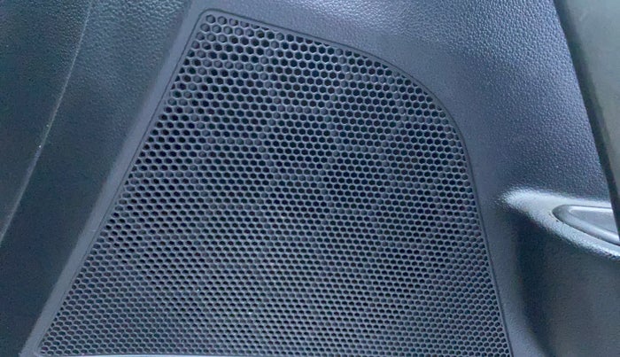 2016 Mahindra XUV500 W6, Diesel, Manual, 88,750 km, Speaker