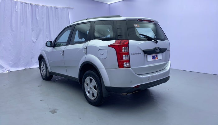 2016 Mahindra XUV500 W6, Diesel, Manual, 88,750 km, Left Back Diagonal