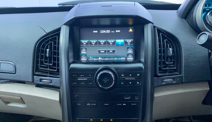 2016 Mahindra XUV500 W6, Diesel, Manual, 88,750 km, Infotainment System