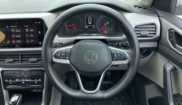 2022 Volkswagen TAIGUN HIGHLINE 1.0 TSI AT, Petrol, Automatic, 16,138 km, Steering Wheel Close Up