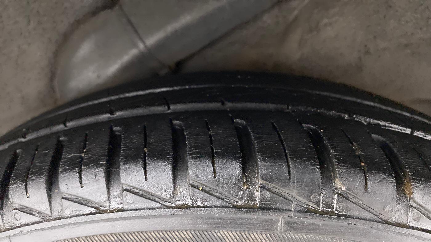 2010 Hyundai i10 SPORTZ 1.2, Petrol, Manual, 97,941 km, Left Rear Tyre Tread