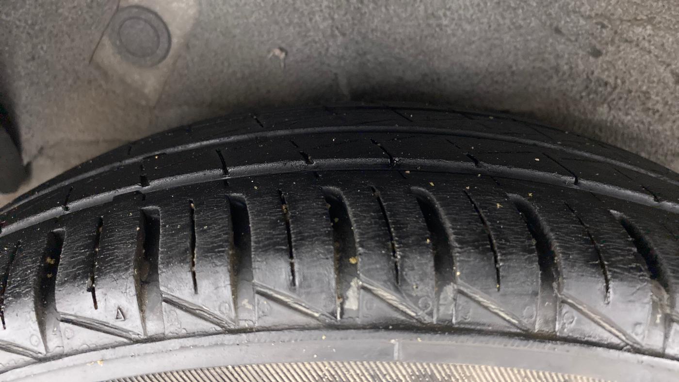 2010 Hyundai i10 SPORTZ 1.2, Petrol, Manual, 97,941 km, Right Rear Tyre Tread
