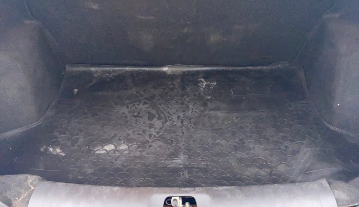 2015 Maruti Swift Dzire VDI, Diesel, Manual, 96,621 km, Boot Inside