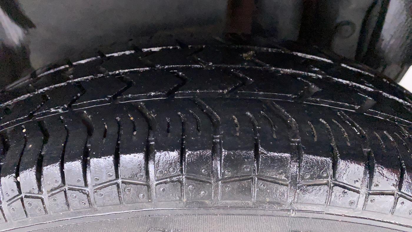 2015 Maruti Swift Dzire VDI, Diesel, Manual, 96,621 km, Left Rear Tyre Tread