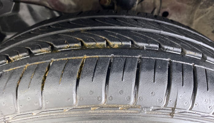 2017 Honda Jazz 1.2L I-VTEC V AT, Petrol, Automatic, 61,636 km, Left Front Tyre Tread