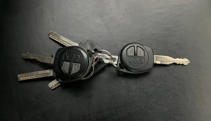 2021 Maruti Baleno DELTA PETROL 1.2, Petrol, Manual, 47,814 km, Key Close Up