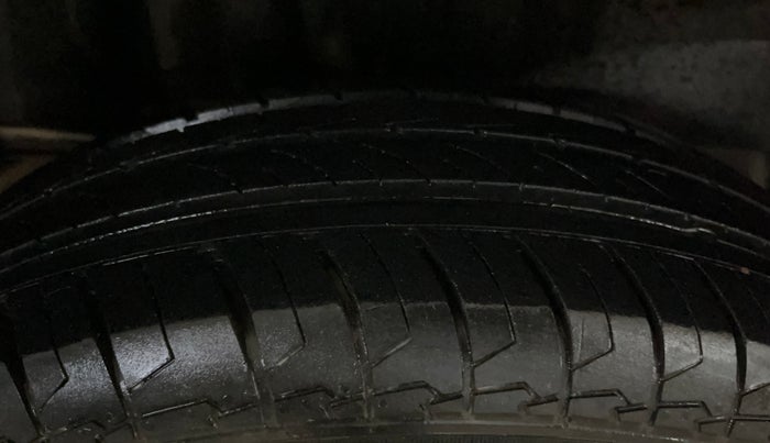 2023 Maruti Swift LXI, Petrol, Manual, 22,795 km, Right Rear Tyre Tread