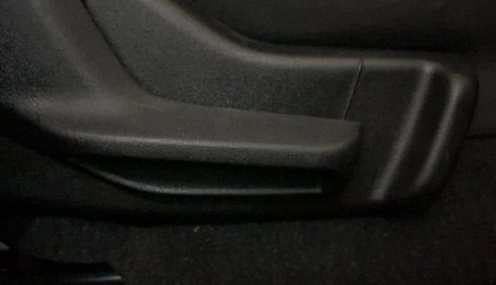 2023 Maruti Swift LXI, Petrol, Manual, 22,795 km, Driver Side Adjustment Panel