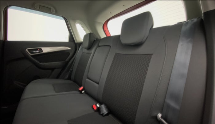 2017 Maruti Vitara Brezza ZDI, Diesel, Manual, 36,290 km, Right Side Rear Door Cabin