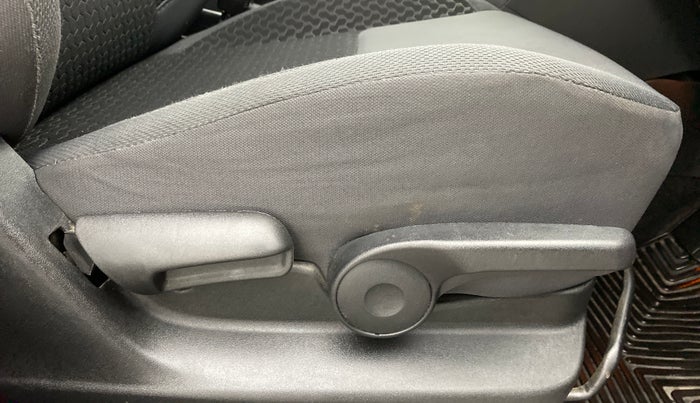 2017 Maruti Vitara Brezza ZDI, Diesel, Manual, 36,290 km, Driver Side Adjustment Panel