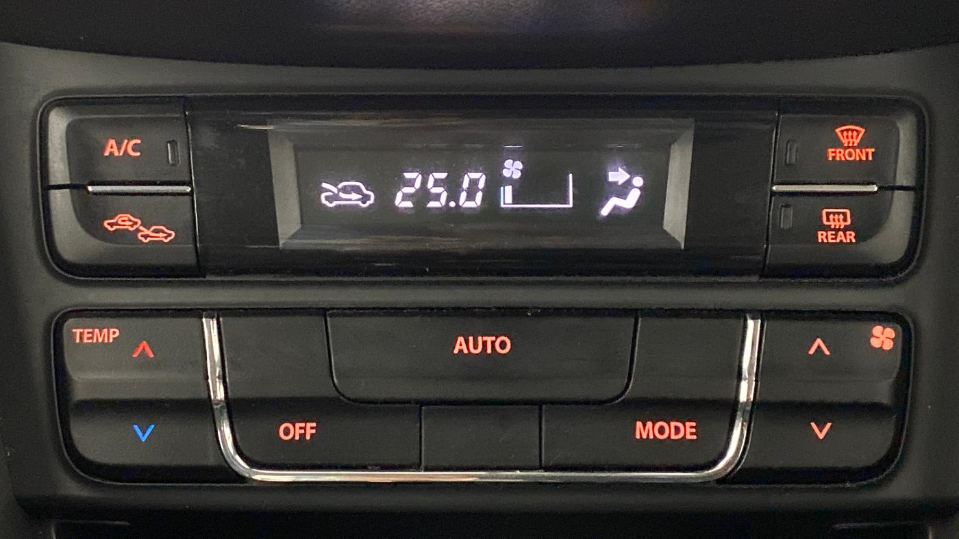 2017 Maruti Vitara Brezza ZDI, Diesel, Manual, 36,290 km, Automatic Climate Control