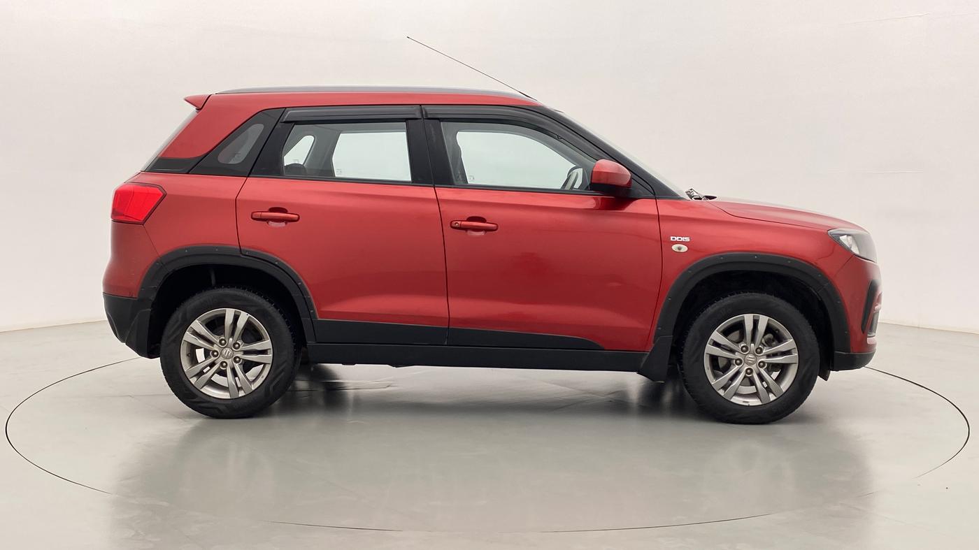 2017 Maruti Vitara Brezza ZDI, Diesel, Manual, 36,290 km, Right Side View