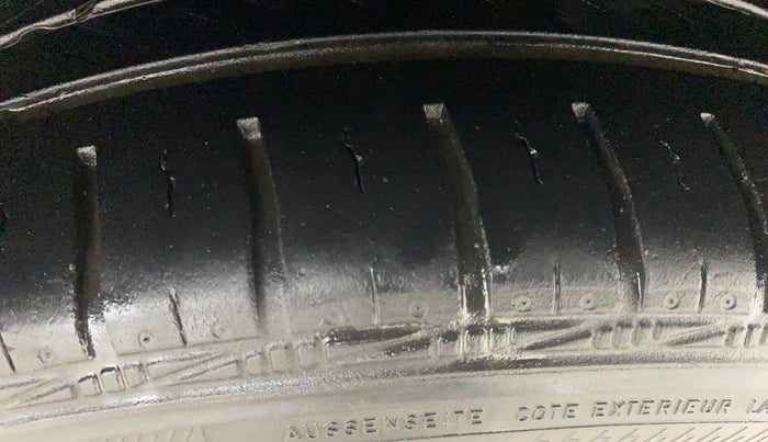 2013 Volkswagen Polo HIGHLINE1.2L, Petrol, Manual, 57,531 km, Left Rear Tyre Tread