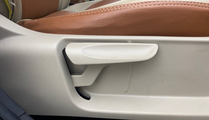 2013 Volkswagen Polo HIGHLINE1.2L, Petrol, Manual, 57,531 km, Driver Side Adjustment Panel