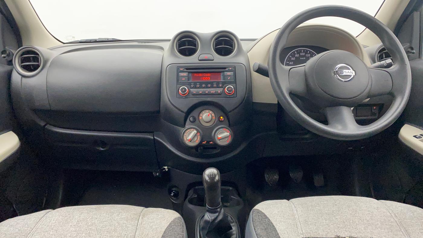2015 Nissan Micra Active XL, Petrol, Manual, 35,406 km, Dashboard