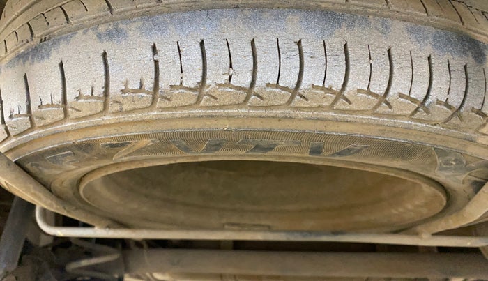 2014 Maruti Ertiga VXI CNG, CNG, Manual, 67,755 km, Spare Tyre