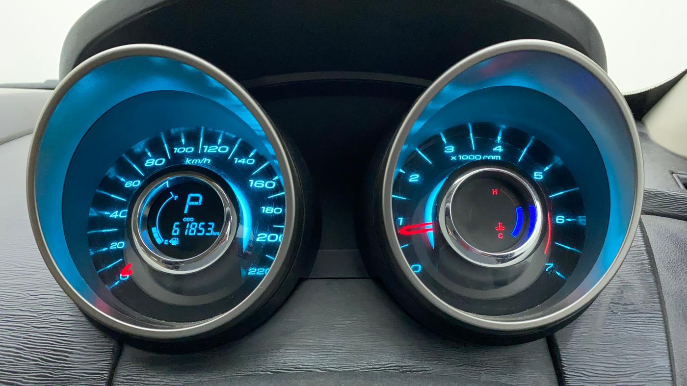 2020 Mahindra XUV500 W7 AT, Diesel, Automatic, 61,852 km, Odometer Image