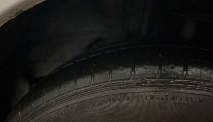 2017 Tata Tiago XZ PETROL, Petrol, Manual, 71,220 km, Left Rear Tyre Tread
