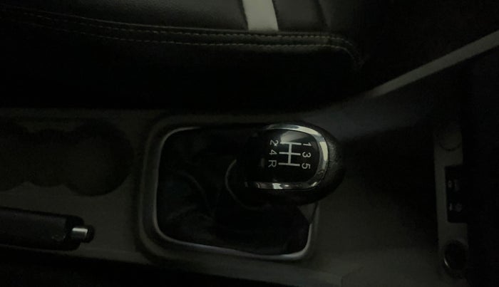 2017 Tata Tiago XZ PETROL, Petrol, Manual, 71,220 km, Gear Lever