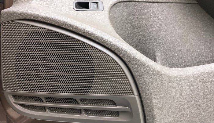 2015 Volkswagen Vento HIGHLINE 1.6 MPI, Petrol, Manual, 86,096 km, Speaker