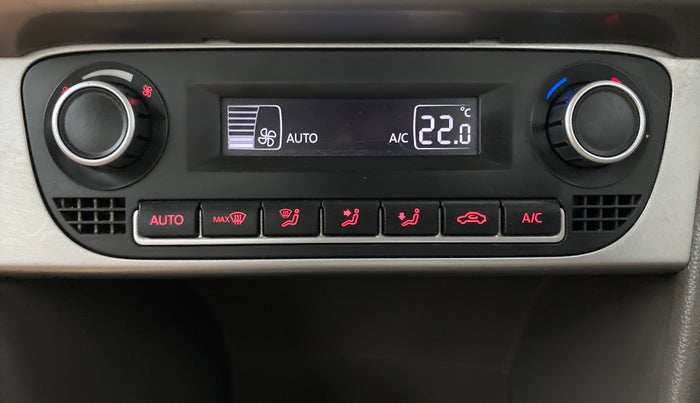 2015 Volkswagen Vento HIGHLINE 1.6 MPI, Petrol, Manual, 86,096 km, Automatic Climate Control