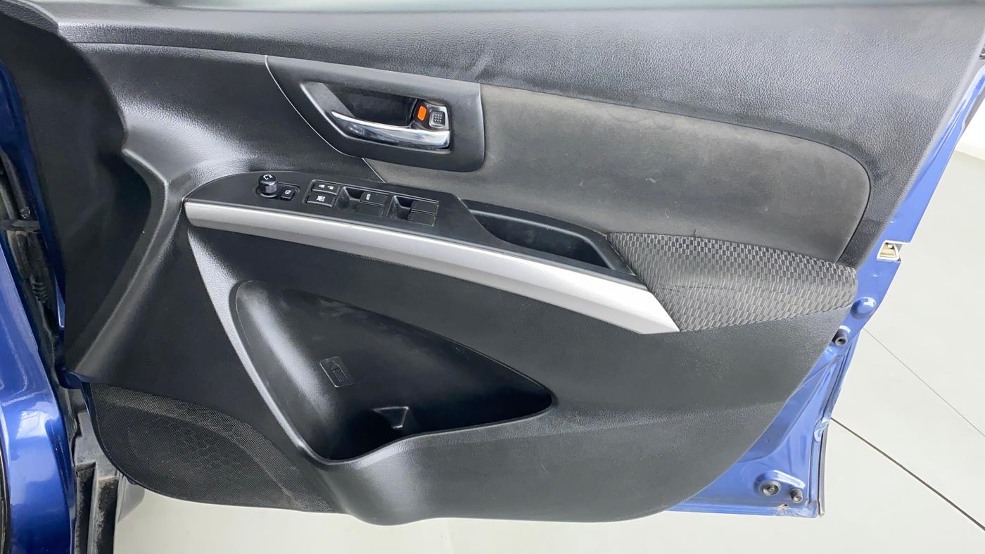 2019 Maruti S Cross DELTA 1.3, Diesel, Manual, 89,916 km, Driver Side Door Panels Control
