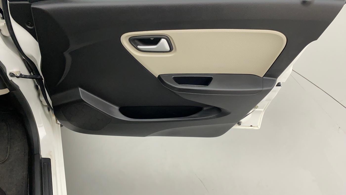 2020 Maruti Alto LXI, Petrol, Manual, 8,469 km, Driver Side Door Panels Control