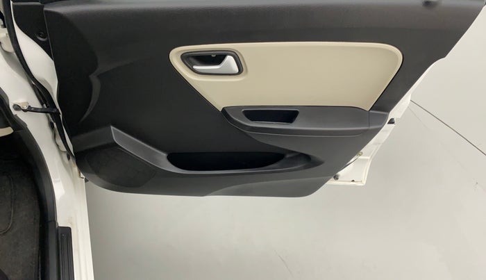 2020 Maruti Alto LXI, Petrol, Manual, 8,469 km, Driver Side Door Panels Control