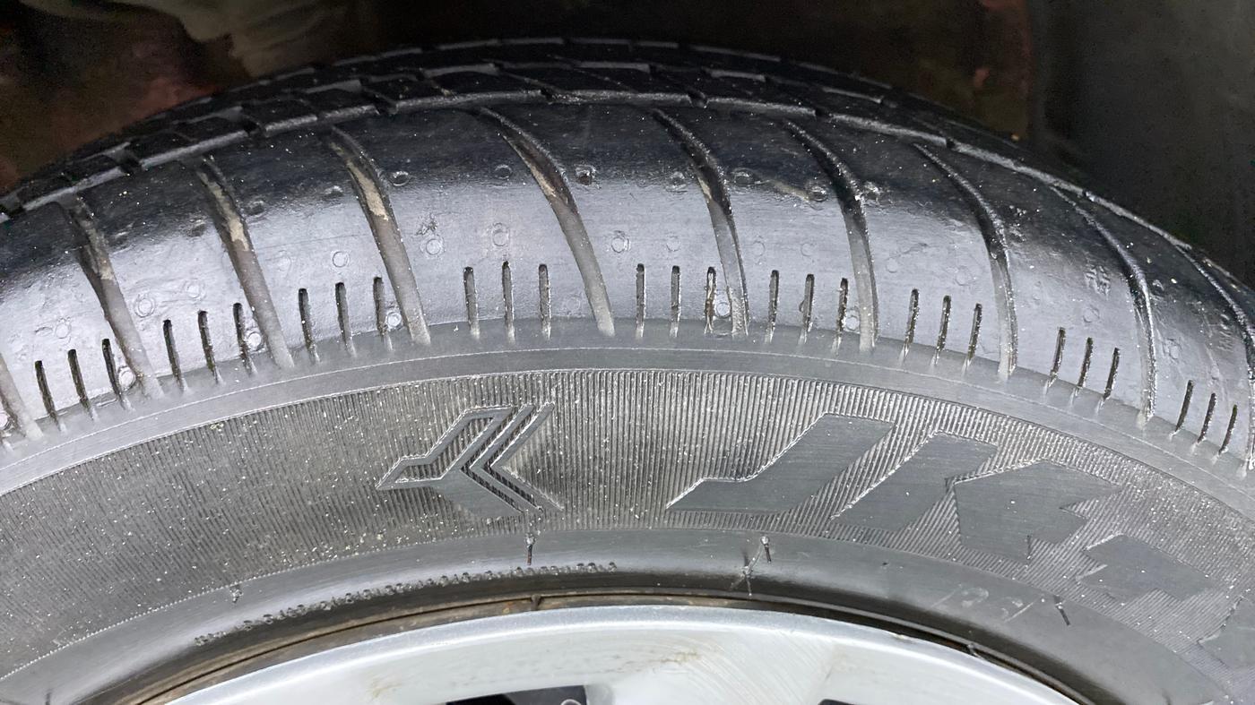 2015 Maruti Celerio VXI d, Petrol, Manual, 6,976 km, Right Front Tyre Tread