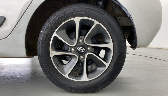 2017 Hyundai Grand i10 SPORTZ (O) AT 1.2 KAPPA VTVT, Petrol, Automatic, 17,028 km, Left Rear Wheel