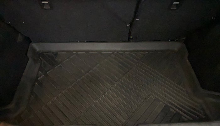 2020 Toyota Glanza G, Petrol, Manual, 38,275 km, Boot Inside