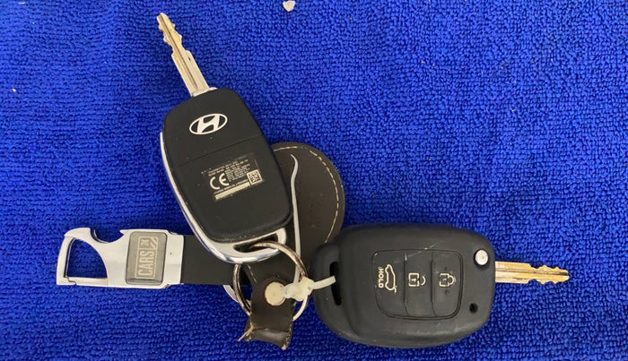 2015 Hyundai Creta SX 1.6 DIESEL, Diesel, Manual, 62,117 km, Key Close Up