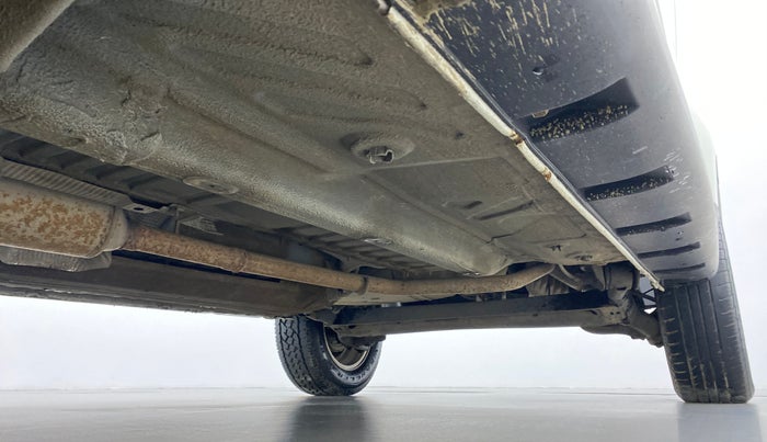 2016 Renault Duster RXZ AMT 110 PS, Diesel, Automatic, 1,04,769 km, Right Side Underbody