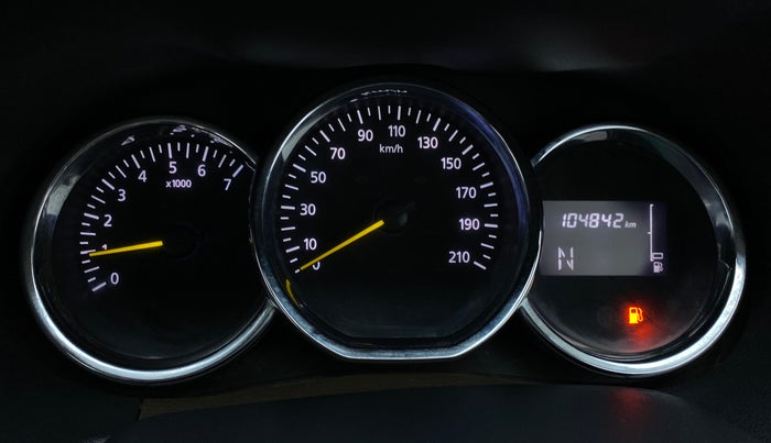 2016 Renault Duster RXZ AMT 110 PS, Diesel, Automatic, 1,04,769 km, Odometer Image