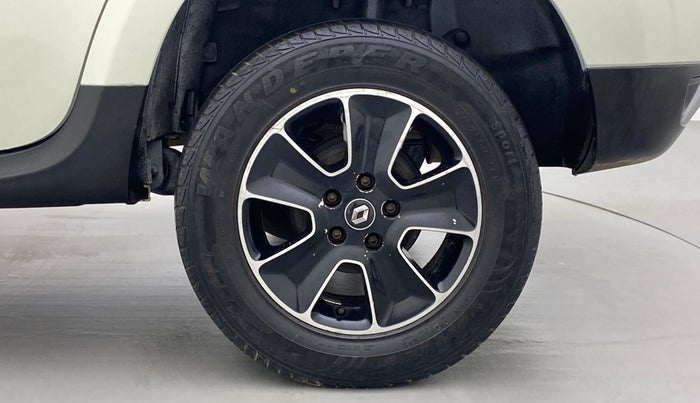 2016 Renault Duster RXZ AMT 110 PS, Diesel, Automatic, 1,04,769 km, Left Rear Wheel