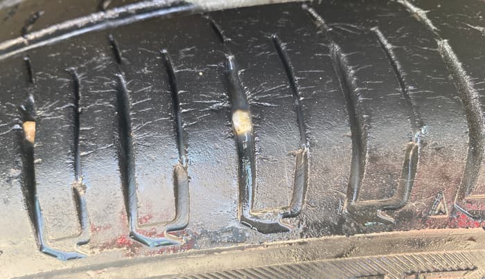 2019 Maruti Dzire ZXI PLUS AMT, Petrol, Automatic, 30,322 km, Right Front Tyre Tread