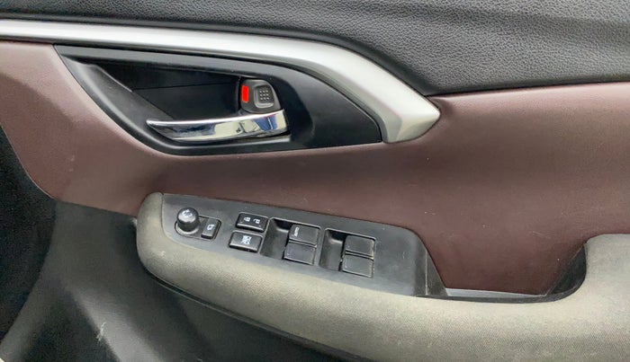 2023 Maruti Grand Vitara DELTA SMART HYBRID, Petrol, Manual, 43,203 km, Driver Side Door Panels Control