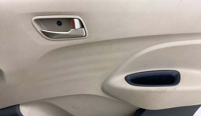 2019 Hyundai NEW SANTRO SPORTZ MT, Petrol, Manual, 57,192 km, Driver Side Door Panels Control